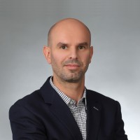 Piotr S.