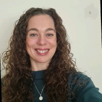 Angela Tolputt