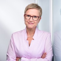 Astrid Plößl