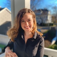 Elizabeth Kahan