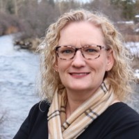 Julie Waters