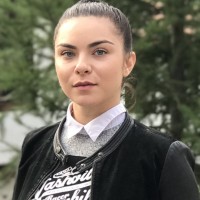 Stefani Leonova