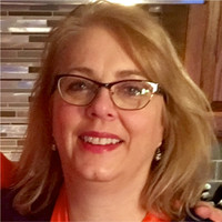 Lynette Lenz