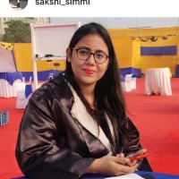 Adv. Sakshi .
