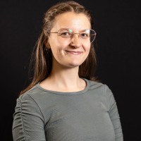 Lorelei Magdzik, Eit