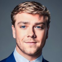 Evan Gonia