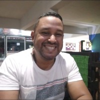 Luis E. Salas B.