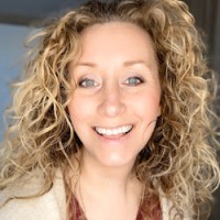 Lesley Campbell