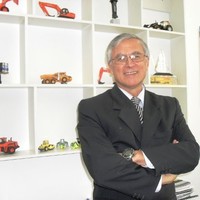 MARIO RABINES SALMON