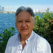 Marco Robalino V.