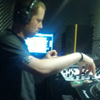 Dj Gunnie