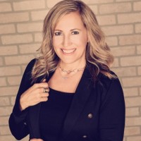 Beth Knudsen