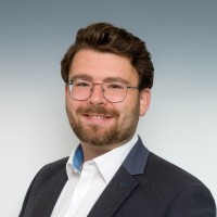 Dr. Daniel Baier