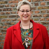 Sandra Okuoka-Hollaar