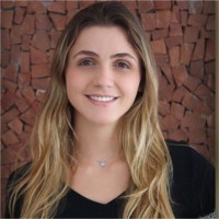 Victória Clini De Mello