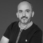 Roberto González, MA