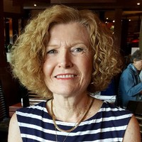 Carolyn N Edwards