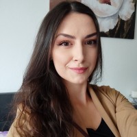 Nikola Ácsová
