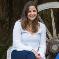 Hermione Lister-Kaye