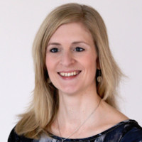 Karin Toth