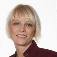 Tanya Arsh, Pe