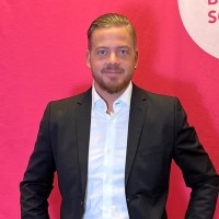 Simon Åström