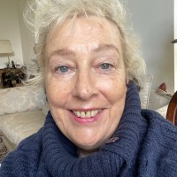 Dr Yvonne Ridley