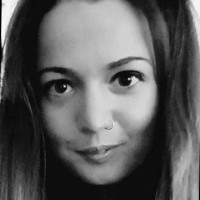 Erika Csatlos