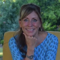 Julie Wallace