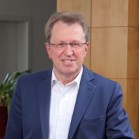 Lothar Heinze