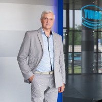 Александр Смирнов