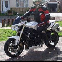 Shaun (Ollie) Hollingsworth. Tech Iosh Aweldi
