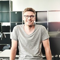Sven W.