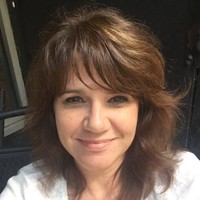 Angela Russell