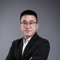 李咏秋