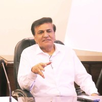 Dr.Nadeem Kiani (DNK)