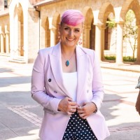 Ronelia Motroni