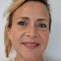 Suzanne den Hartog