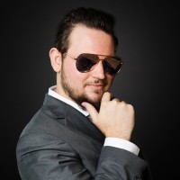 Adrian Van Ravesteyn