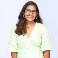 Nadia Mandakini