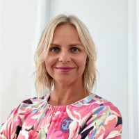 Joanne Finn