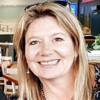 Leanne Arnold