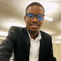 Hlulani Mthombeni
