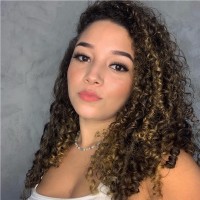 Larissa Modesto