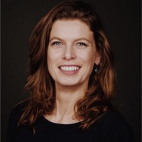 Elsbeth Taminiau-Bloem, Phd