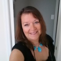 Gwen Travis