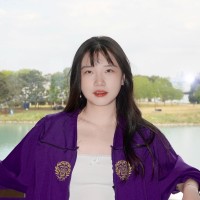 Xinyi Guo