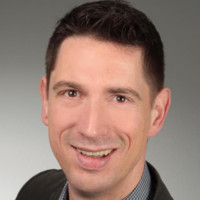 Dr. Sven Evers