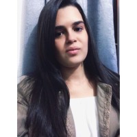 Flávia Gomes