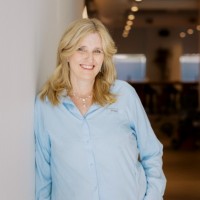 Laurie Lines, Pllc